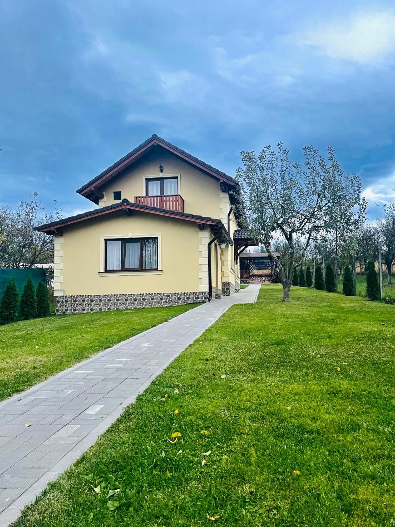 Casa De Vacanta Orlat Esterno foto