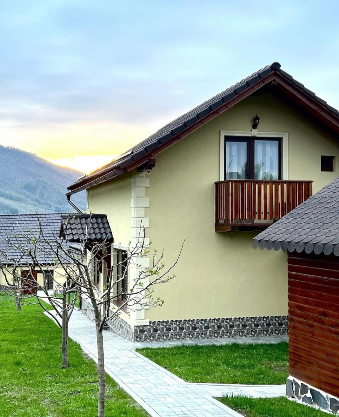 Casa De Vacanta Orlat Esterno foto